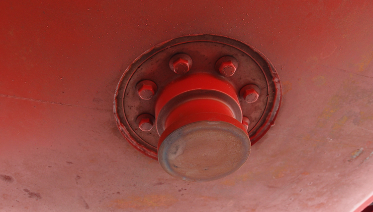 Traction pin