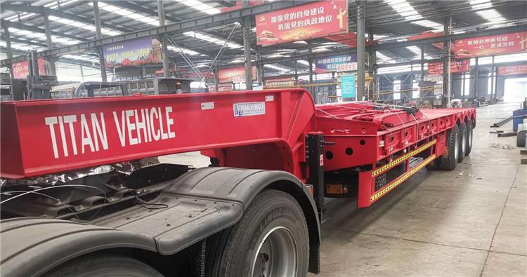 Tri Axle 60 Ton Low Loader Trailer for Sale in Zambia