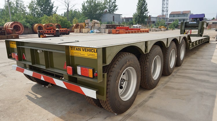B&aacute;n xe đầu k&eacute;o cổ ngỗng 4 trục 100 tấn Lowboy ở Ghana