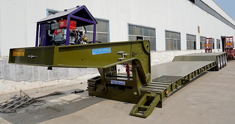 B&aacute;n xe đầu k&eacute;o cổ ngỗng 4 trục 100 tấn Lowboy ở Ghana