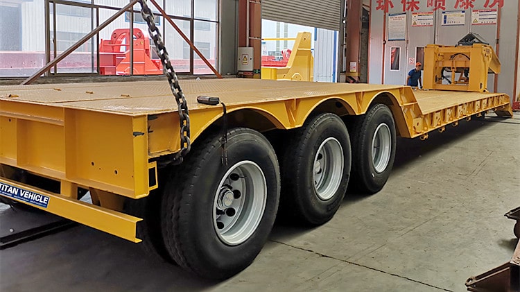Xe đầu k&eacute;o tải thấp 80T tải trước để b&aacute;n ở Zimbabwe