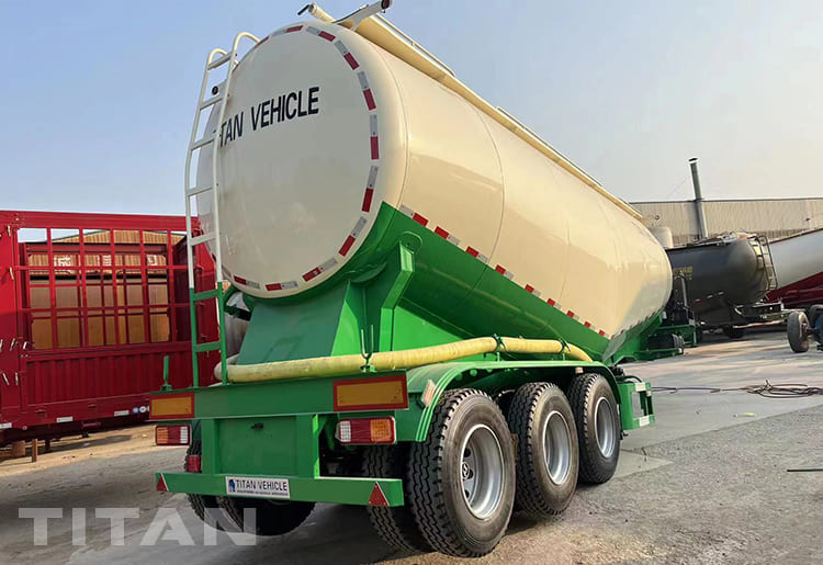 40 Xe đầu k&eacute;o chở h&agrave;ng khối lượng lớn kh&ocirc; khối sẽ được vận chuyển đến Philippine