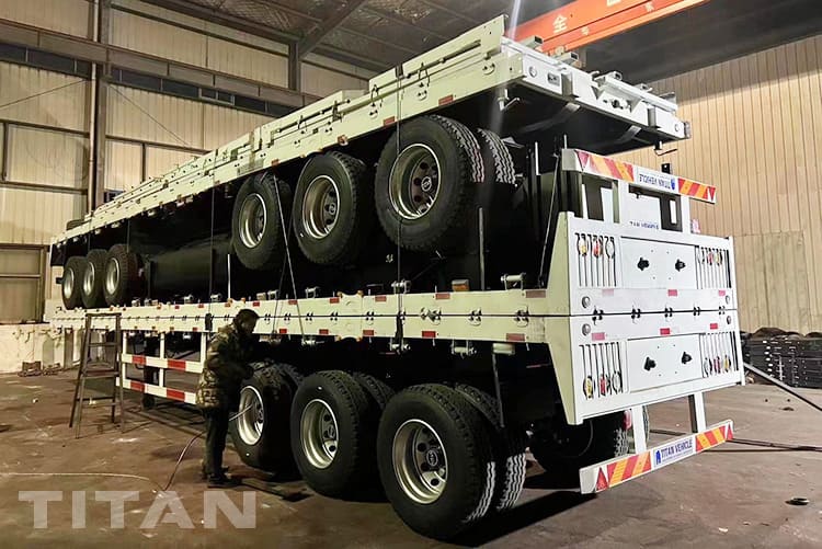 Cần b&aacute;n xe đầu k&eacute;o b&ecirc;n trục 50 tấn Tri ở Philippines