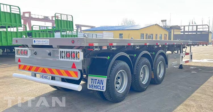 Rơ mo&oacute;c phẳng ba trục 40Ft để b&aacute;n ở Uganda