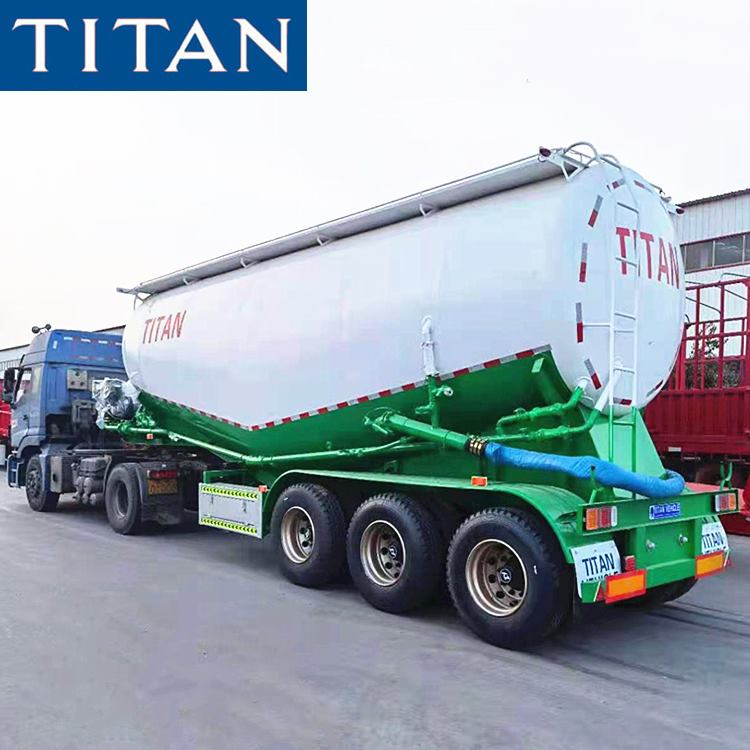 Xe kéo vận chuyển xi măng rời Tri trục
